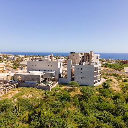 Stunning 2 Bedroom, 2 Bathroom Condo Just A 5 Minute Drive To The Beach カボ・サン・ルーカス エクステリア 写真