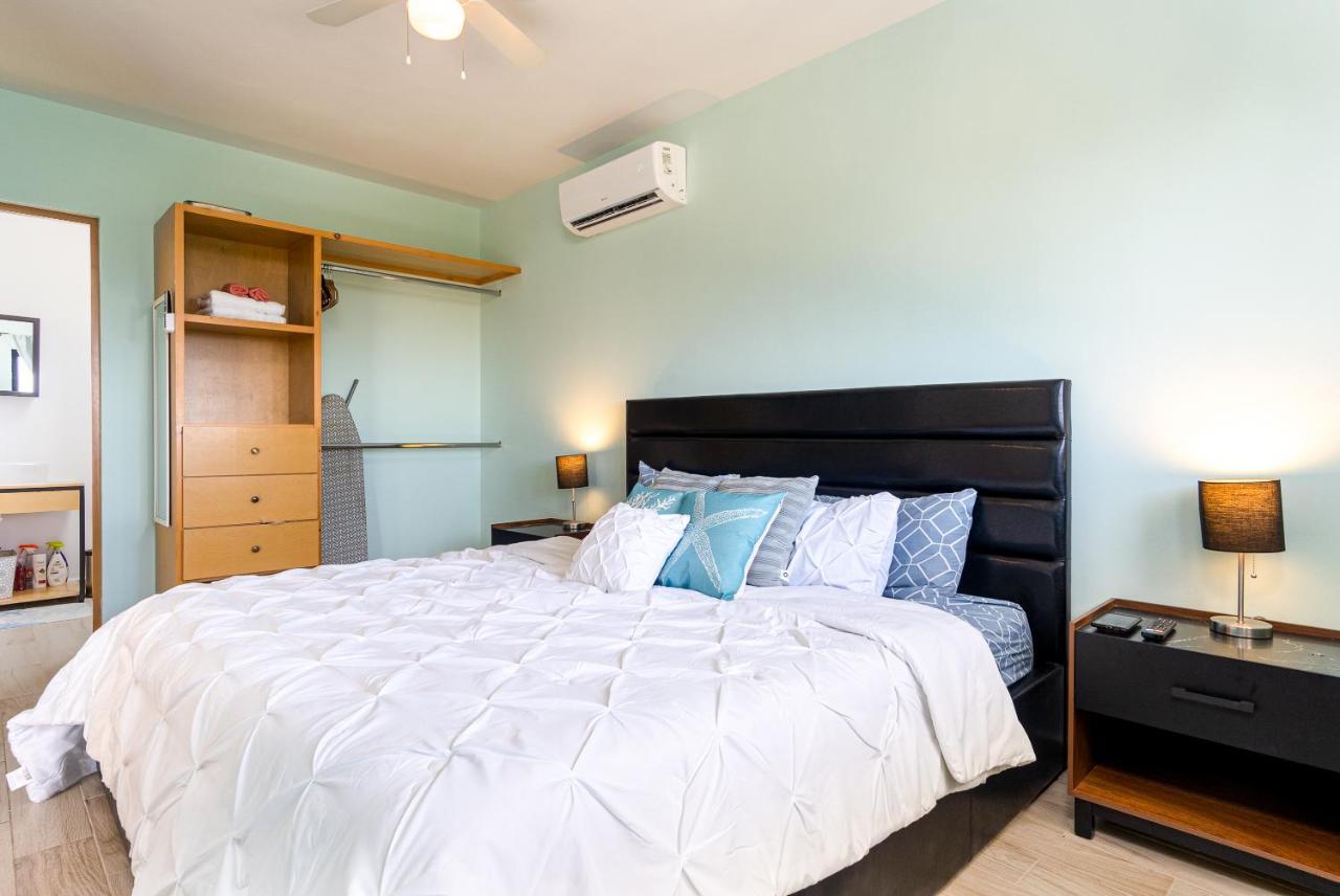 Stunning 2 Bedroom, 2 Bathroom Condo Just A 5 Minute Drive To The Beach カボ・サン・ルーカス エクステリア 写真