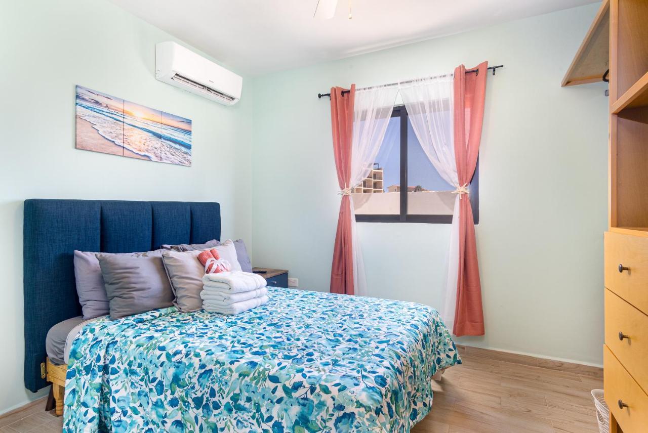 Stunning 2 Bedroom, 2 Bathroom Condo Just A 5 Minute Drive To The Beach カボ・サン・ルーカス エクステリア 写真
