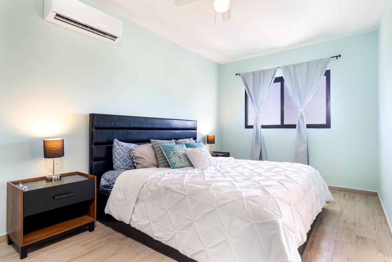 Stunning 2 Bedroom, 2 Bathroom Condo Just A 5 Minute Drive To The Beach カボ・サン・ルーカス エクステリア 写真