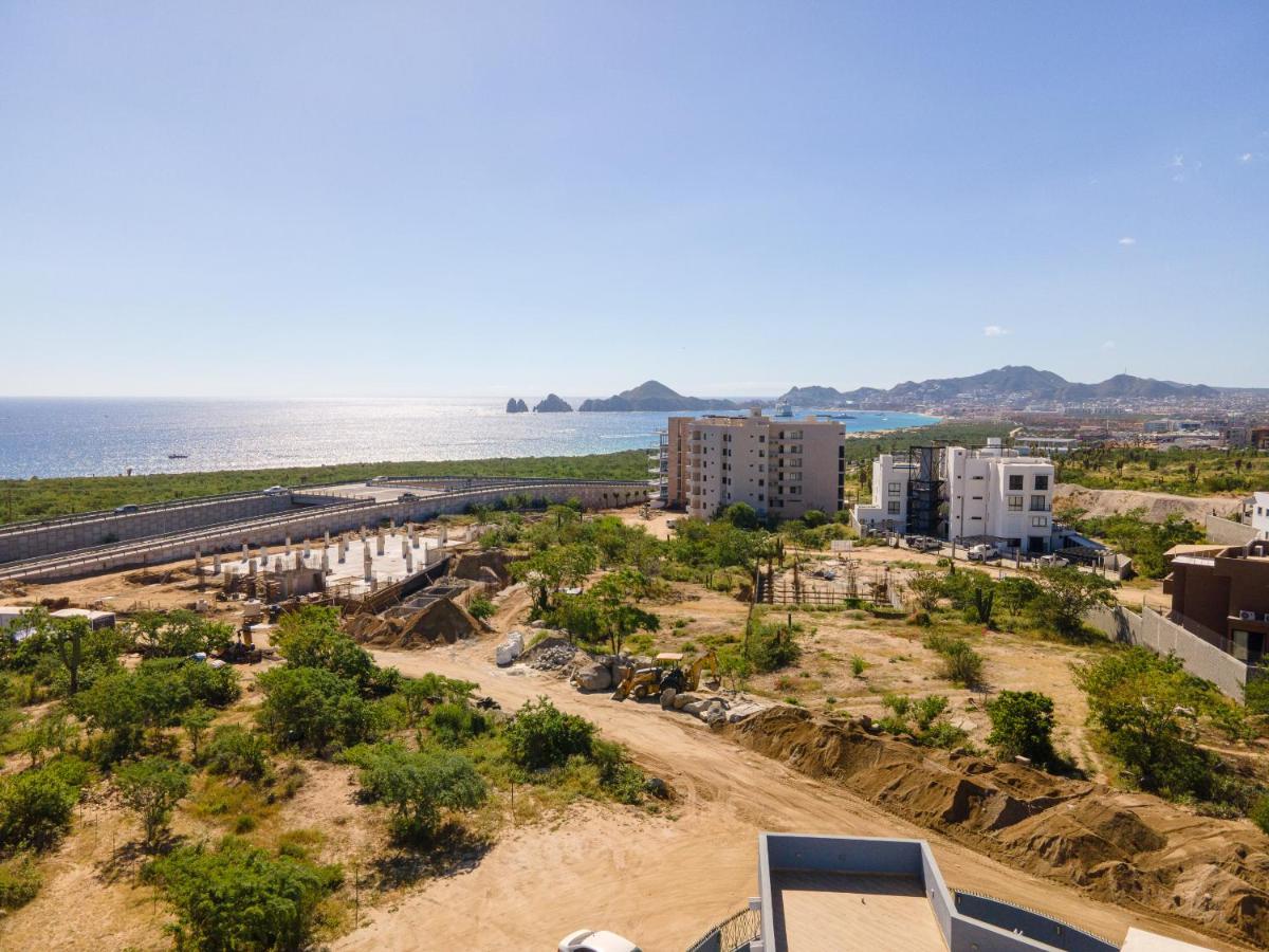 Stunning 2 Bedroom, 2 Bathroom Condo Just A 5 Minute Drive To The Beach カボ・サン・ルーカス エクステリア 写真
