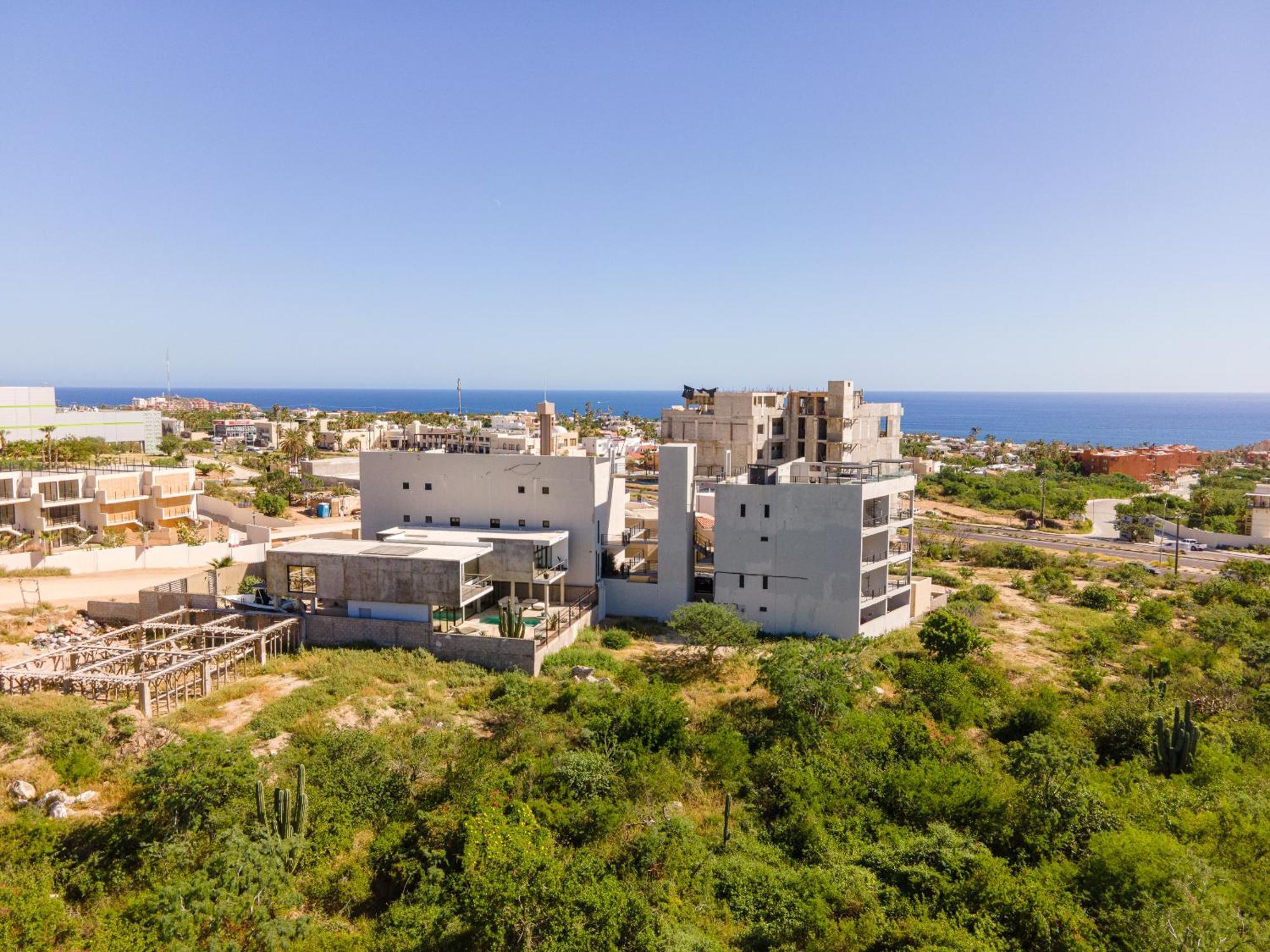 Stunning 2 Bedroom, 2 Bathroom Condo Just A 5 Minute Drive To The Beach カボ・サン・ルーカス エクステリア 写真